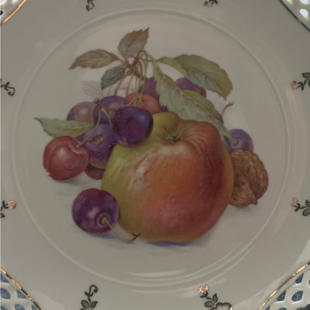 Schwarzenhammer Bavaria Germany Reticulated Fruit Plate - Picture 2 of 5